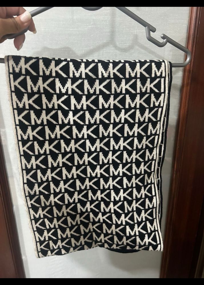 100% Original Mk Neck Scarf Big Size - Not Used