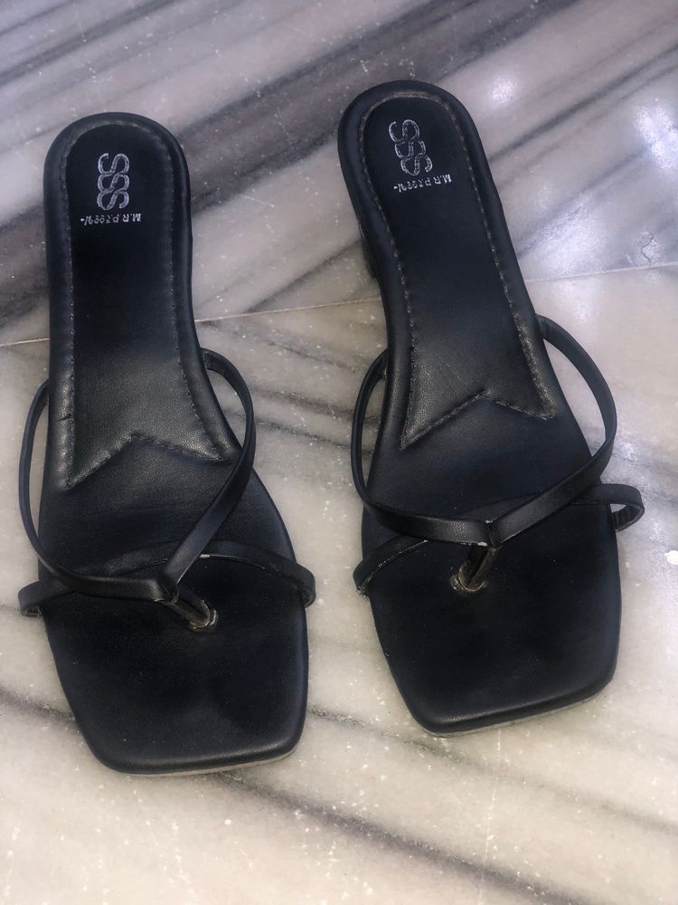 Sandal