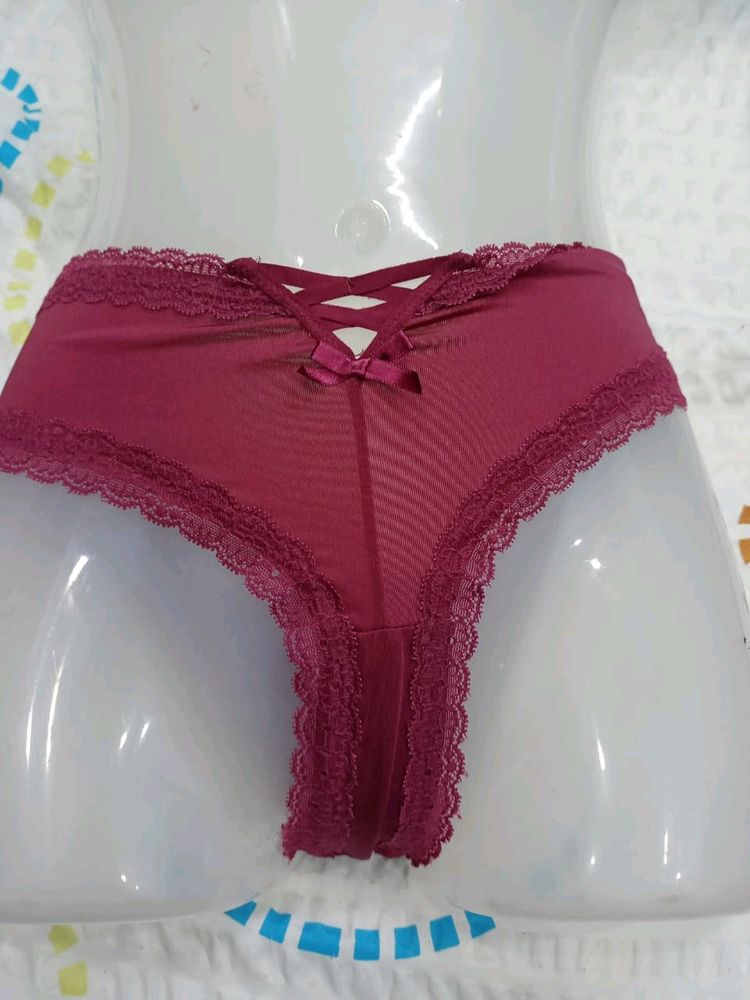 Hunkemoller 32 Size