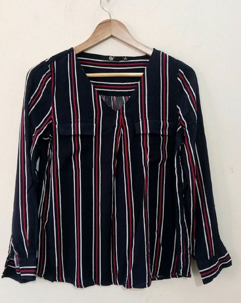 Beautiful Black And Red Lined Top