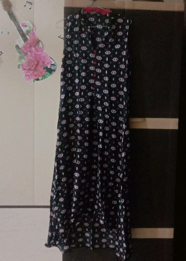 Avassa Straight Kurti