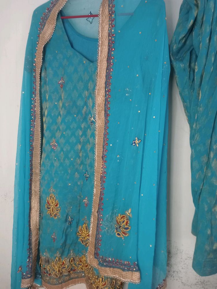 Suit Salwar