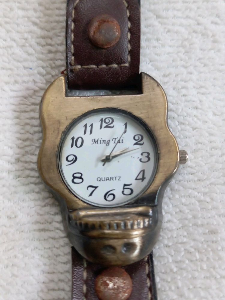 RED INDIAN ANTIQ WATCH RUNNING CONDITION