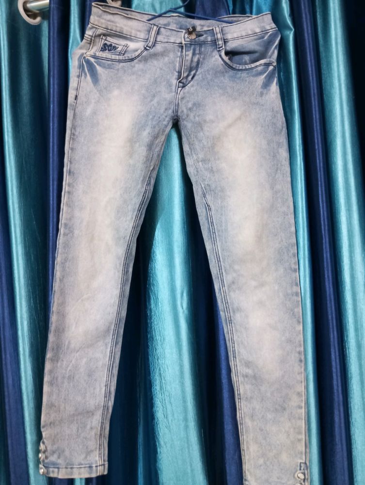 Shadded Light Blue Women Jeans👖