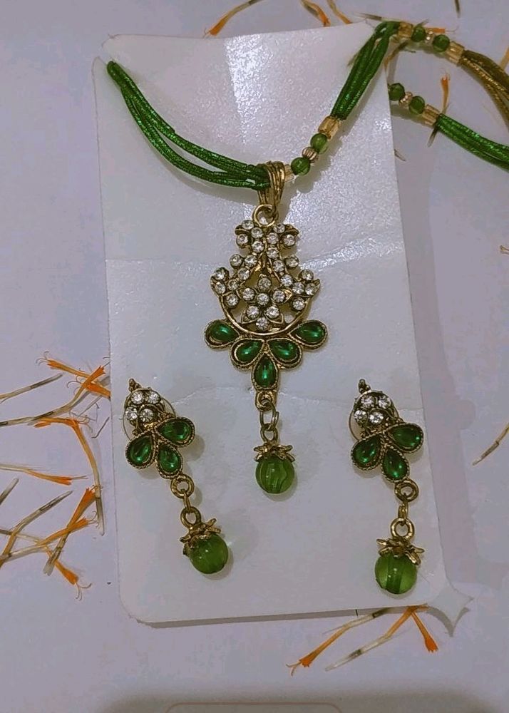 Green Colour Jewellery Set