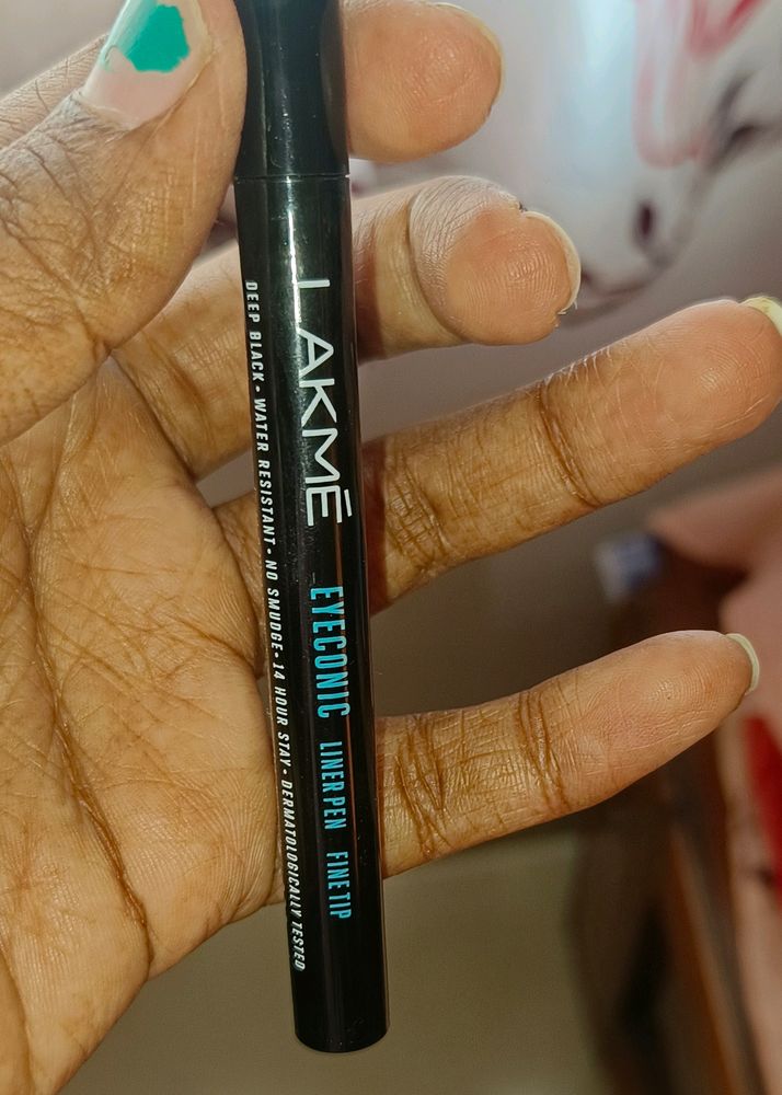 Lakme Eyeconic Liquid Eye Liner Pen 1 ML