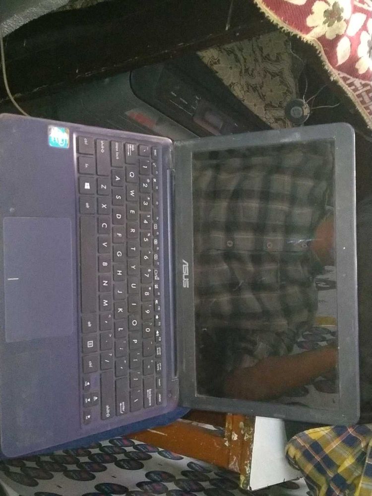 Laptop Asus