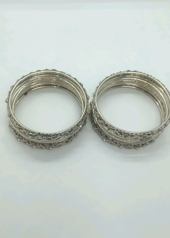 30 Rs Off Brand New Kids Bangle Set