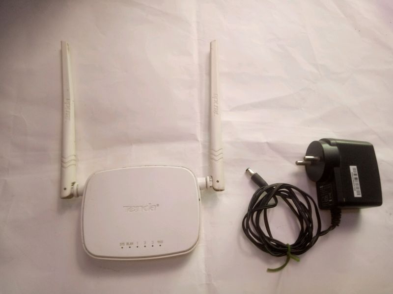 Tenda WiFi Router