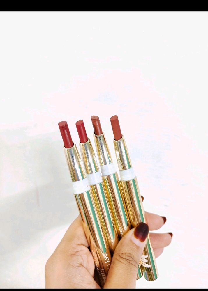 MYGLAMM ULTIMATE LIPSTICK