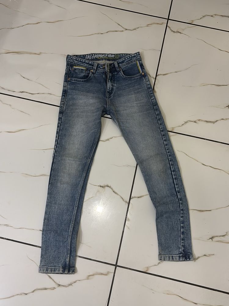 Common Jeans