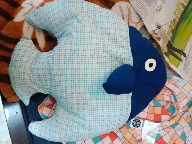 Fish Shaped Baby's Pillow