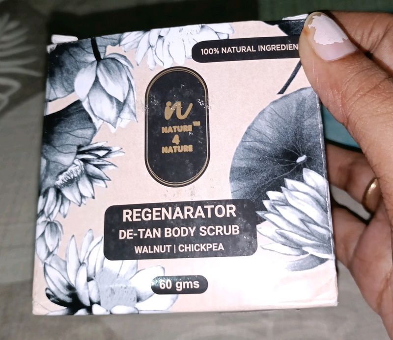 Regenerator De-tan Body Scrub