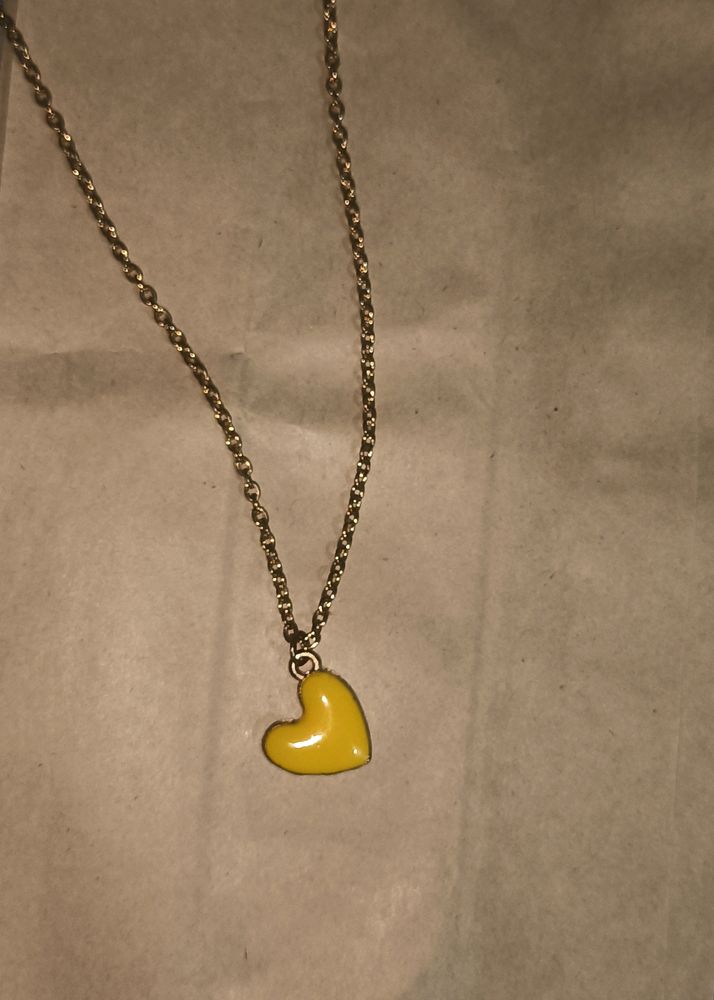 Chain Pendant Necklace