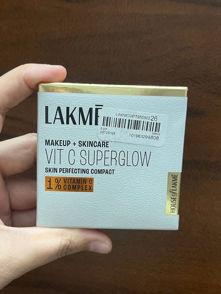 Lakme Makeup+Skincare VitC Superglow Skin Perfecti