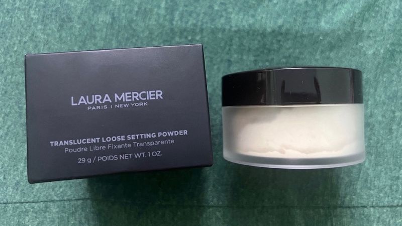 Laura Mercier Translucent Loose Setting Powder