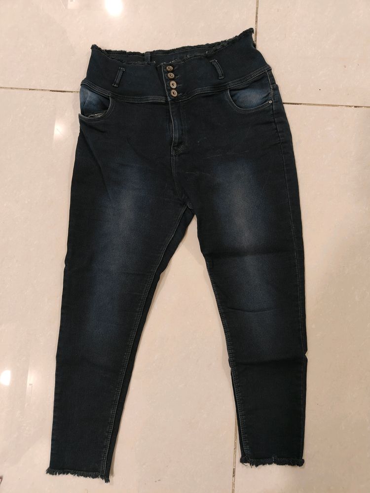 Blackish Blue Fade  High Rise 4 Button Jeans.