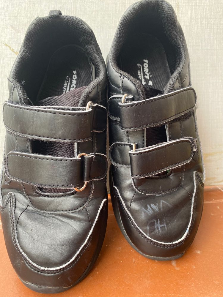 Price drop🥵🥵🥵  LIBERTY BLACK SHOE 🔥🔥