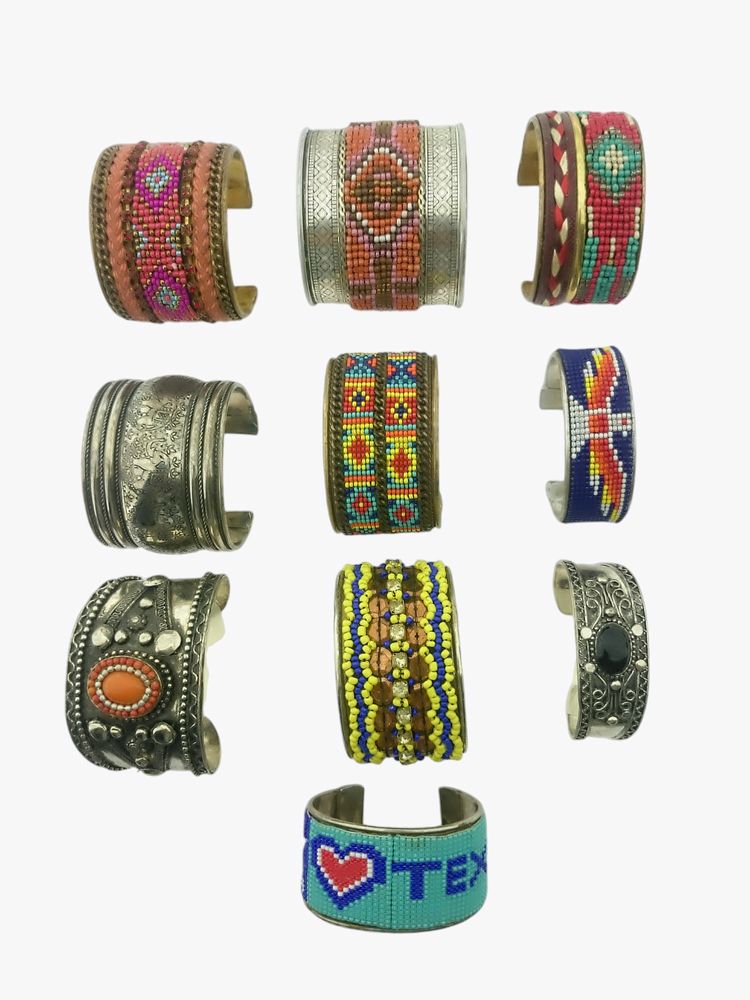 10 Beautiful Hand Cuff