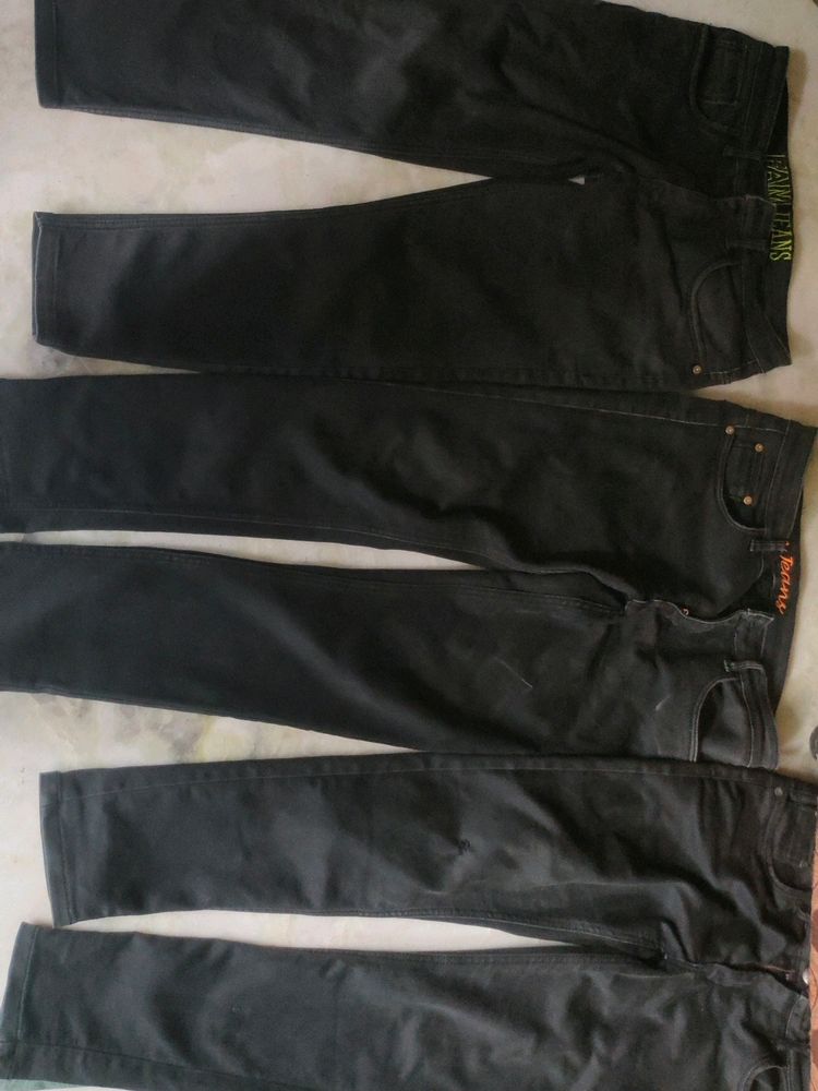 Black Jeans At Affordable Price