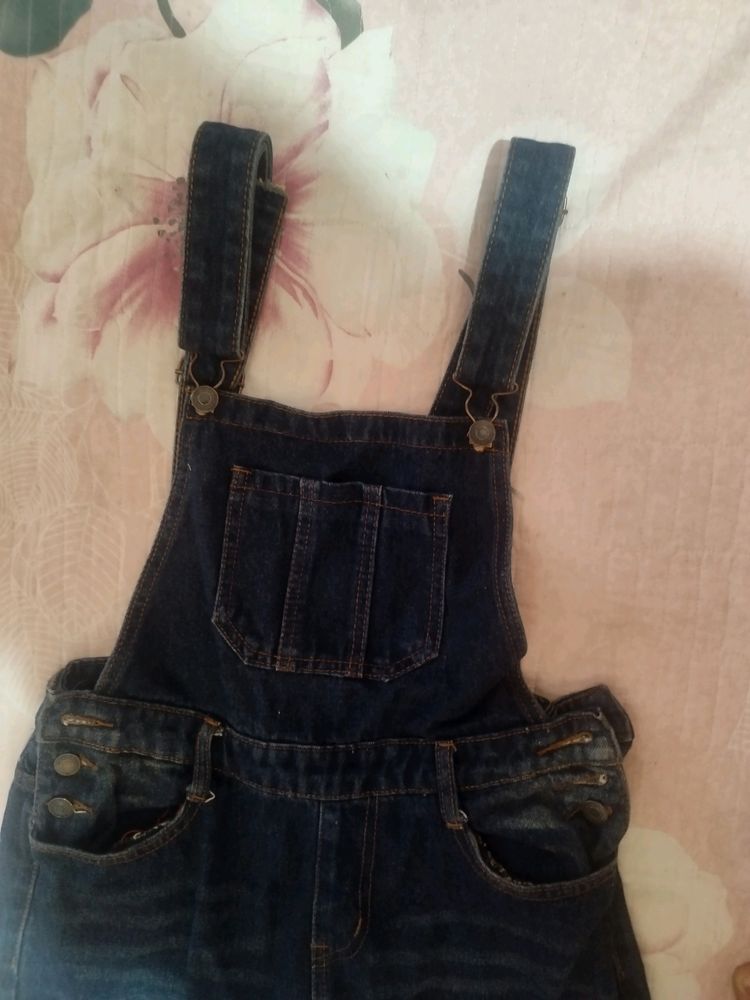 Dungaree