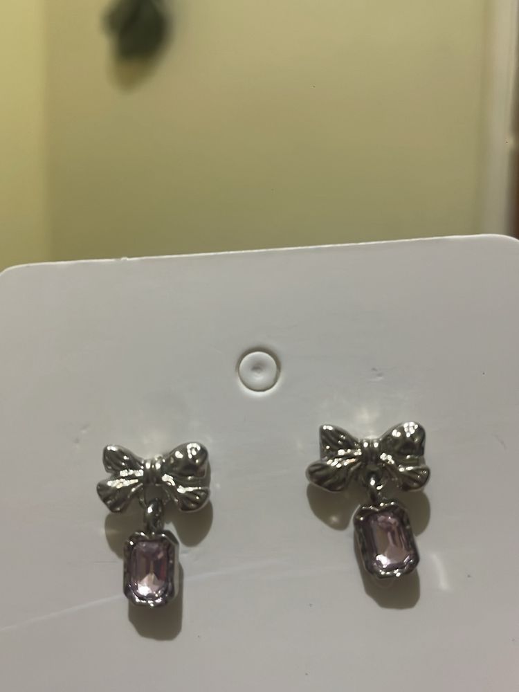 Cute Lil Bow Earrings