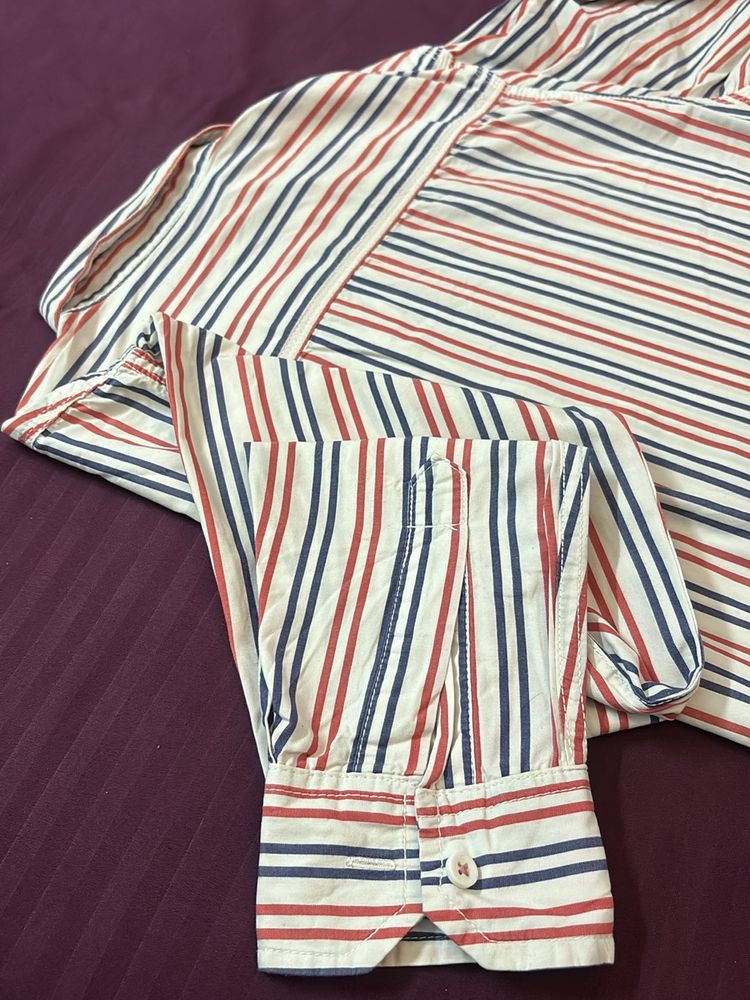 Vertical Striped (Dual Colored) Shirt in mint Cond