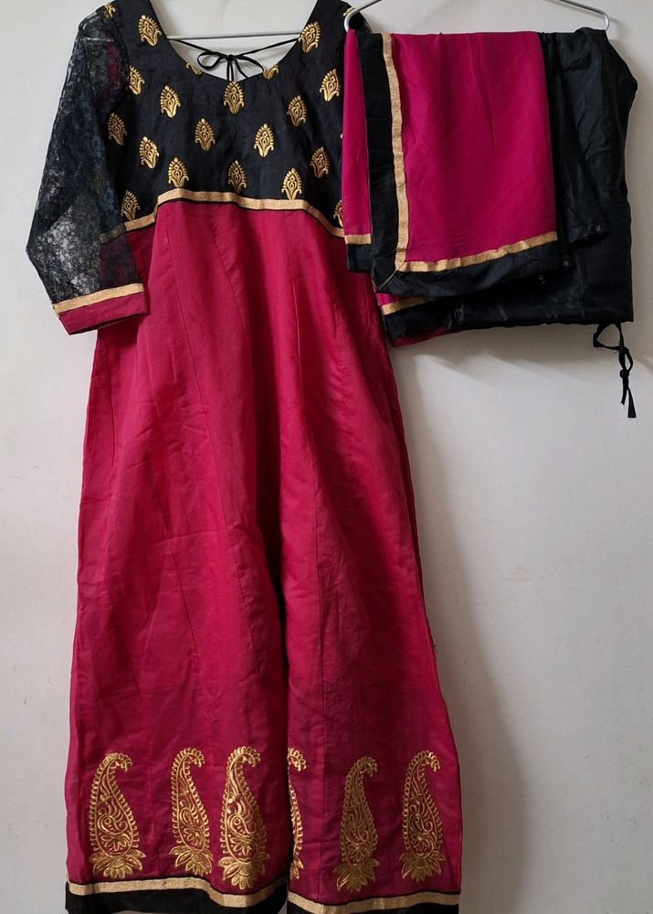 Anarkali kameez With Churidhar And Dupatta