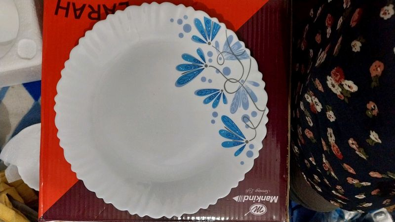 Dinnerset Of Larah By Borosil 9 Pis Set Brand New