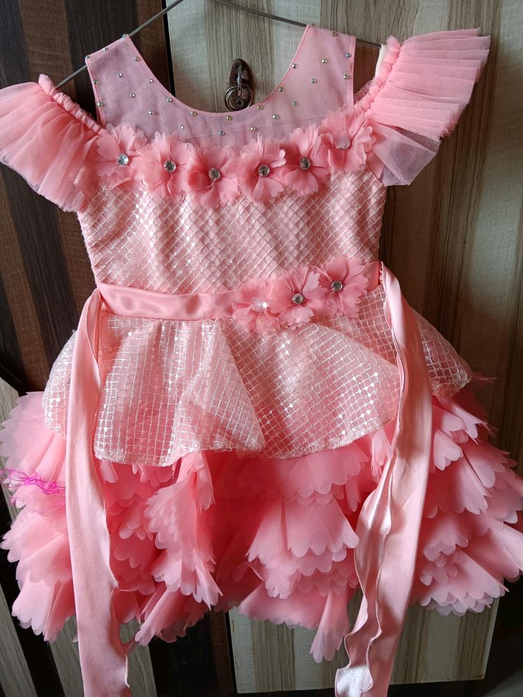 Girls party wear dress