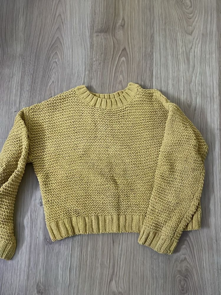 Zara Mustard cropped sweater