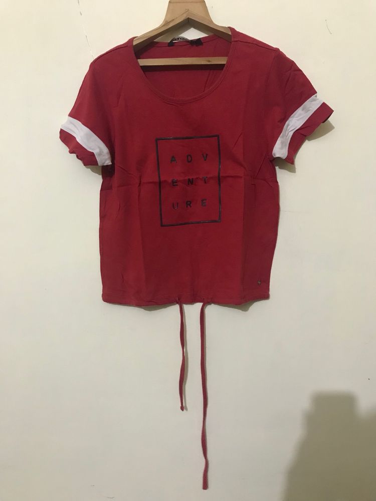 Red Crop Tee With Strings