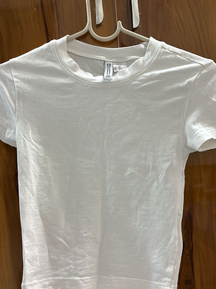 H&M T-Shirt Size - Xxs