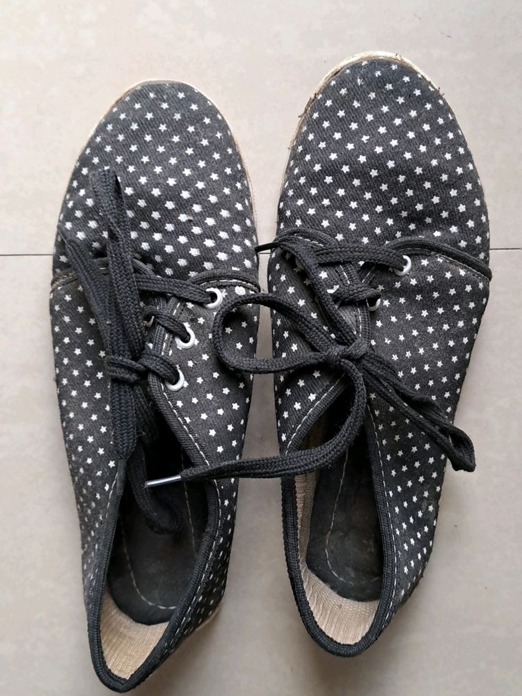 Charcoal Black Casual Shoes With Star Prints