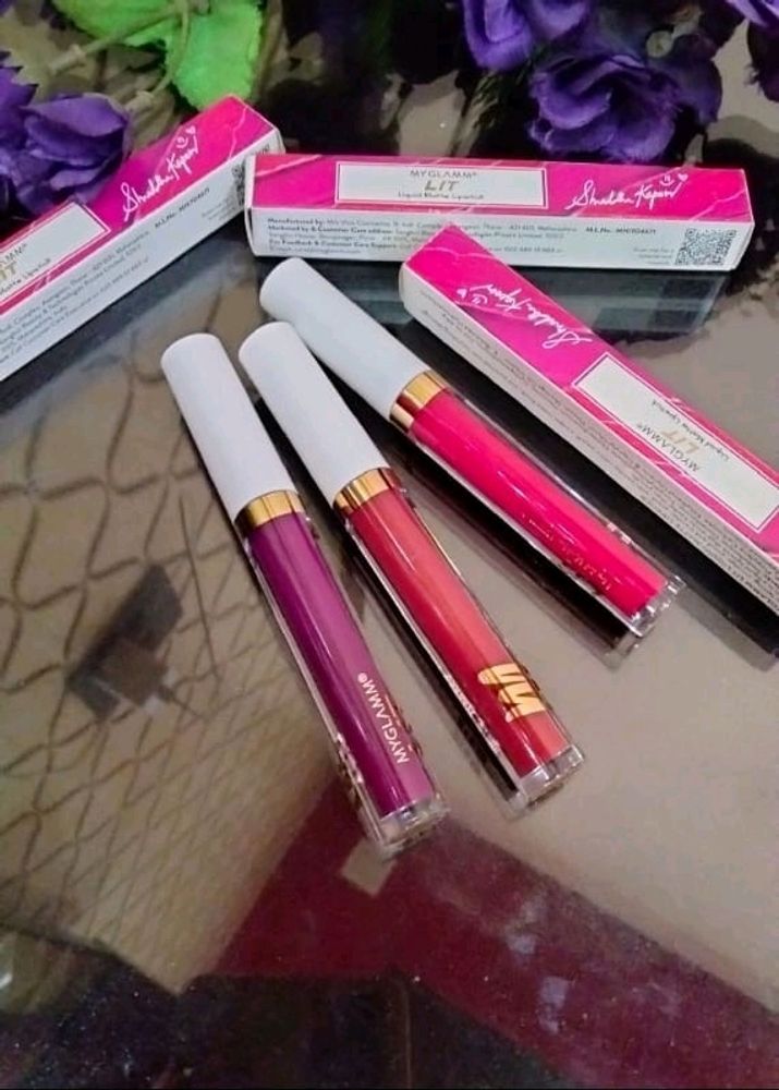 Buy 1 Get 2 FREE Lipstick 💄