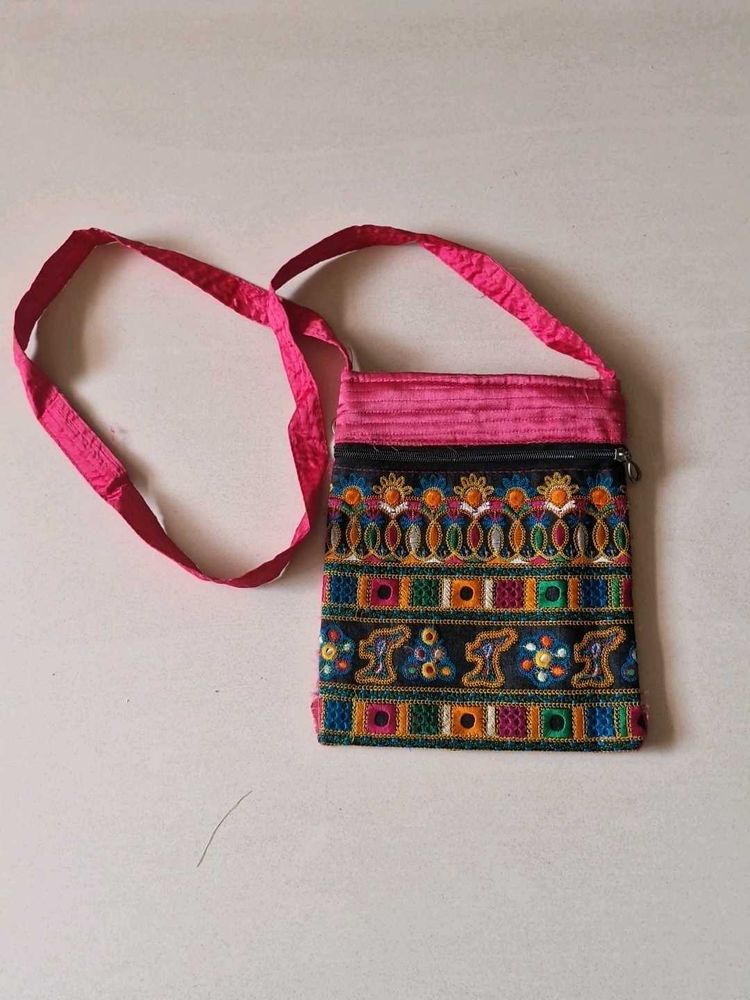 Sling Kutchi Purse