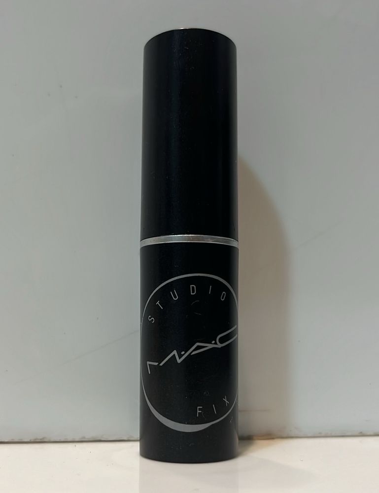 Mac Studio Fix Soft Matte Foundation Stick NC30