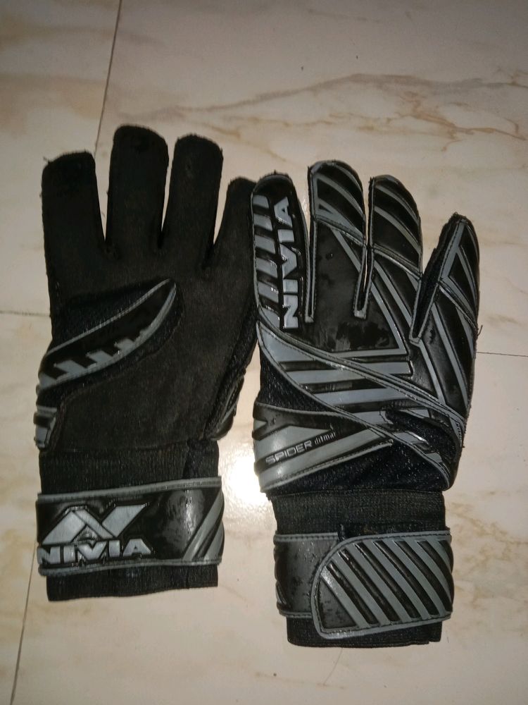 Nivia Goalkeeper Gloves