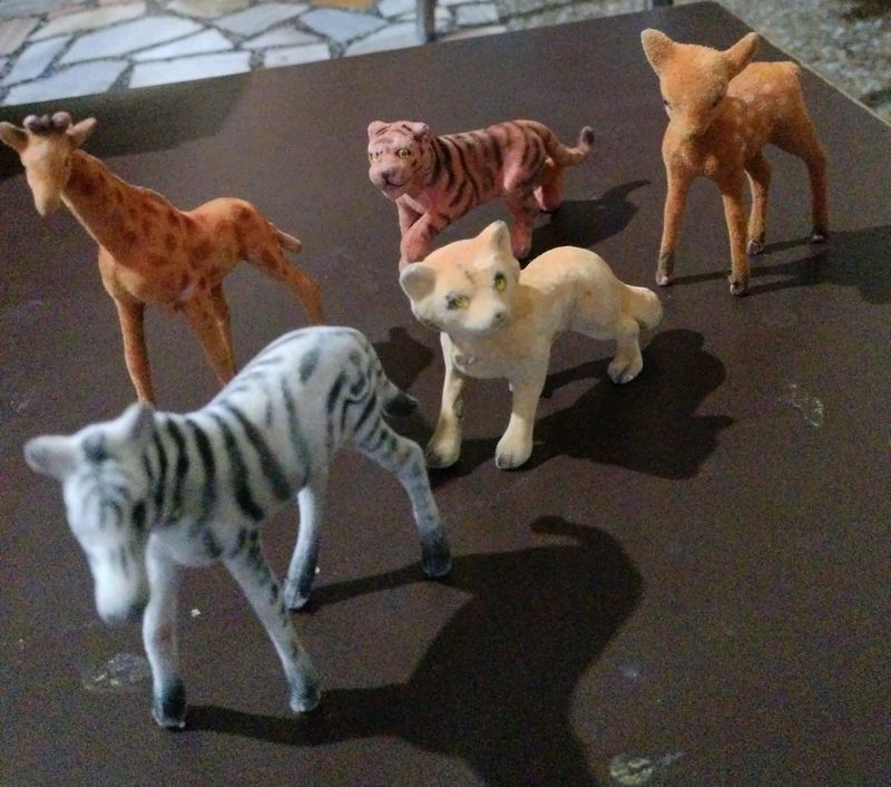 5 Mini Animals Showpiece