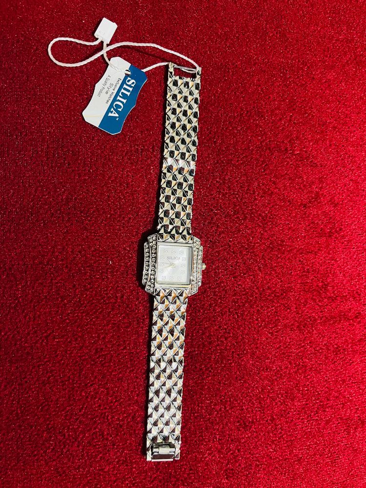 Branded Designer Watch New With Tag 😍❤️