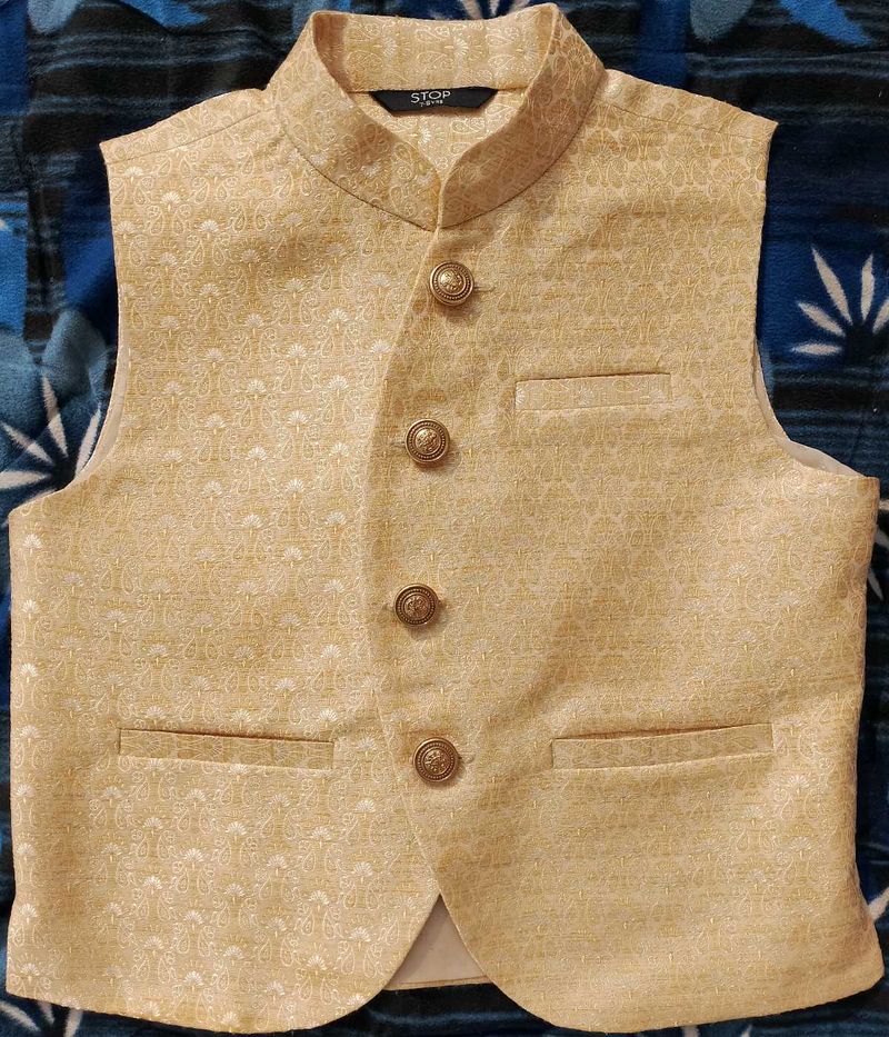 Like New Creamy Waistcoat For Boys Aged 7-8 Yrs