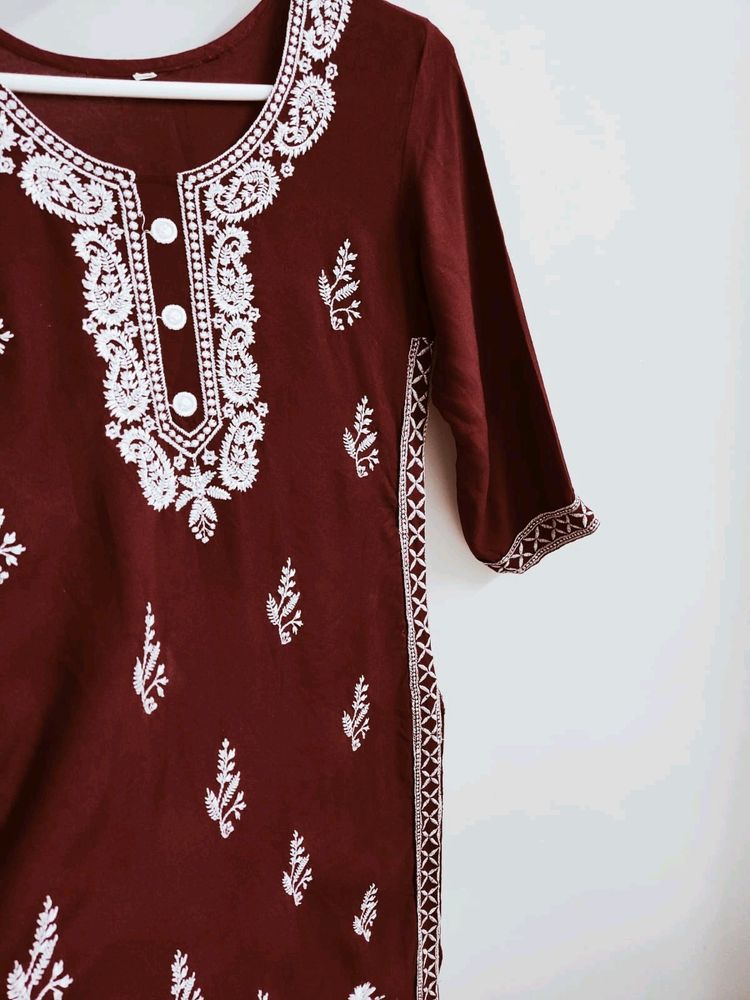 Chikankari Maroon Kurta (2 inch Margin)