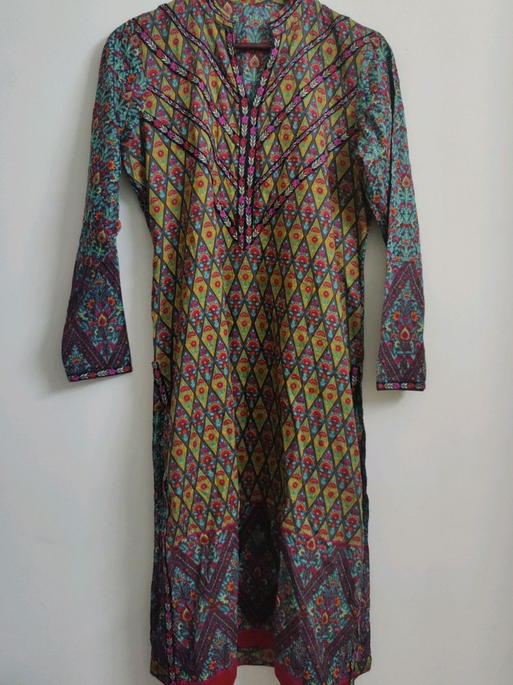 Printed Kameez With Churidar Pant Chiffon Dupatta