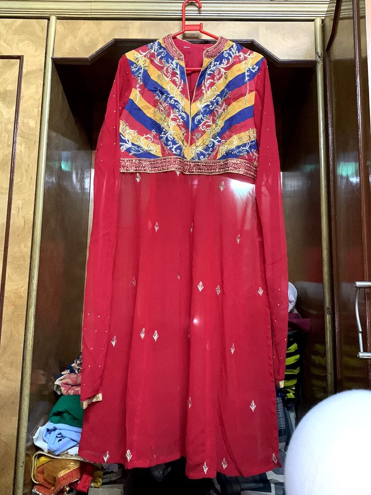 Very Beautiful Ethnic Naira Cut Kurti