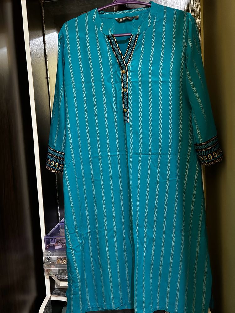 Avaasa Sky Blue Colour Kurta Size XXL