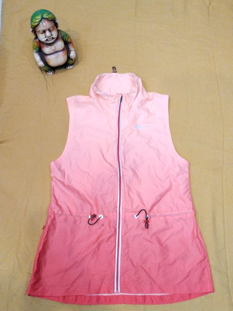 NIKE women's gradient running vestsize small