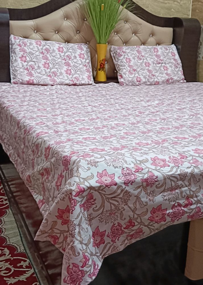 Double Bedsheet With Two Pillow Cover