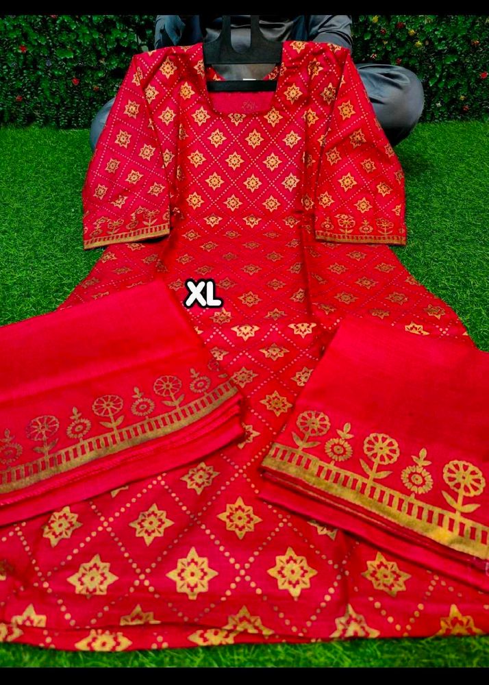 Red Beautiful Kurta Set