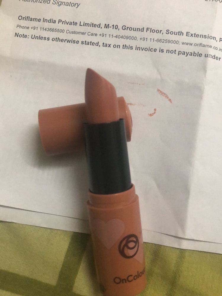 On Colour Lipstick