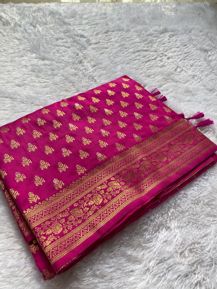 Brand New Soft Silk Rani Saree With Blouse Piece